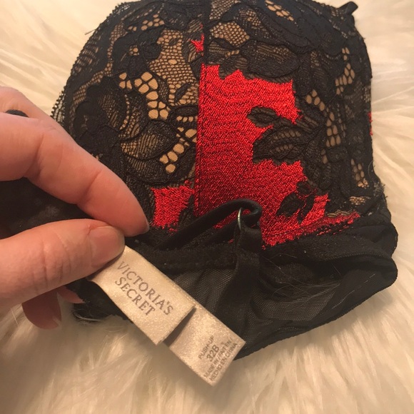 Victoria’s Secret push up bra 32B - Picture 3 of 4